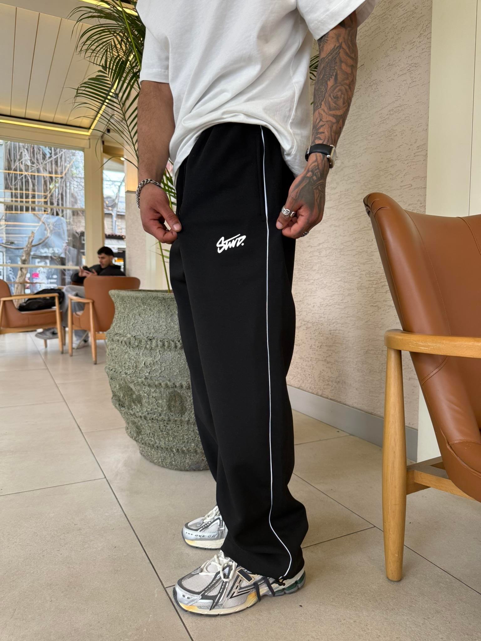 Stwd Nakışlı Baggy Lastik Paça Eşofman Altı-Siyah