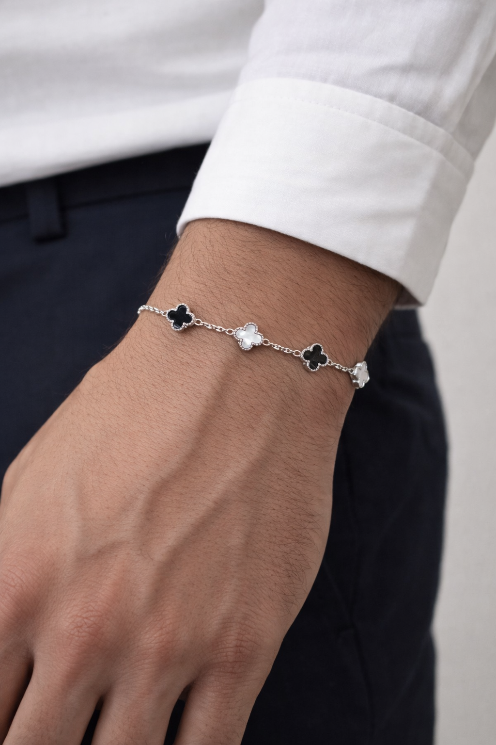 van cleef bileklik-Siyah-Beyaz